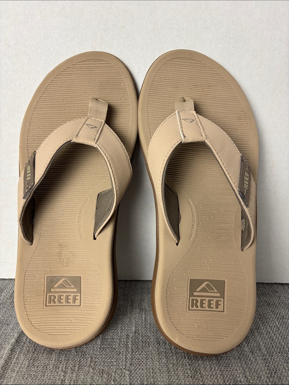 Reef Beige/Tan Comfort Flip Flops